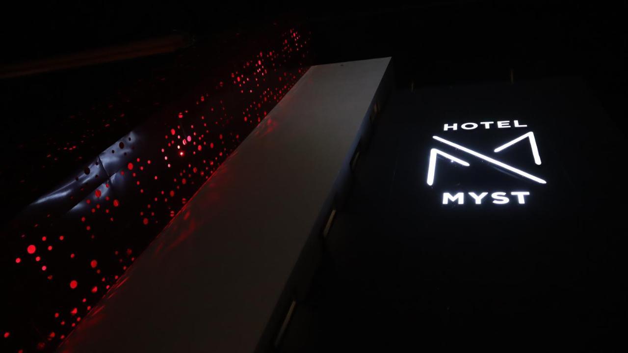 Hotel Myst. Монтеррей Экстерьер фото